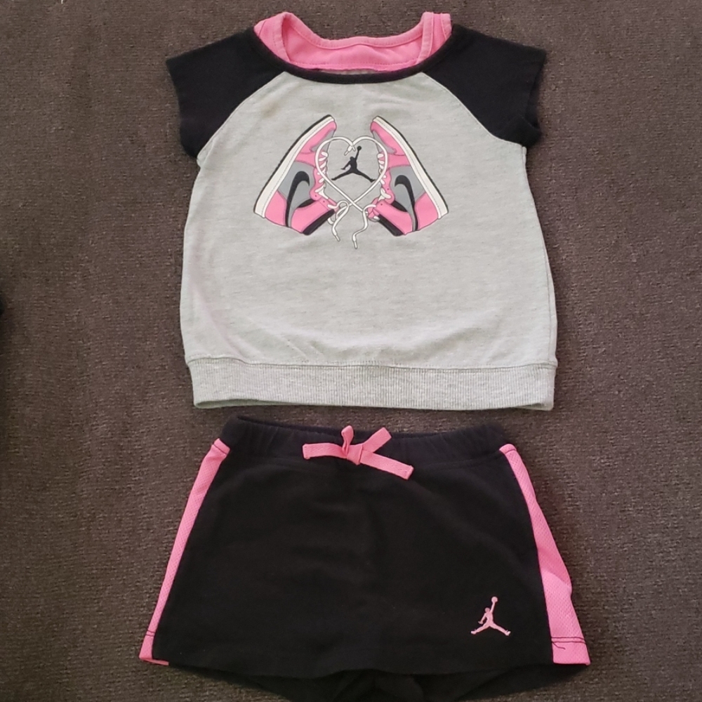 2 piece Nike Jordan short set
